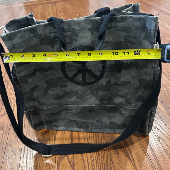 Camouflage Peace Messenger Bag - Picture 11 of 13